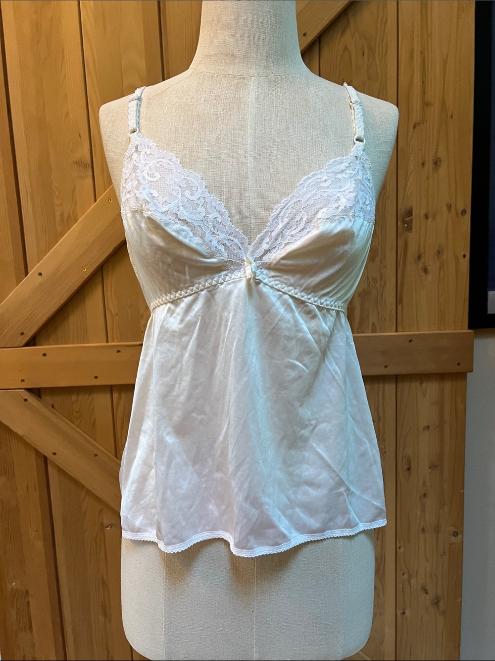 EUC Vintage 1980s slip/chemise size Small